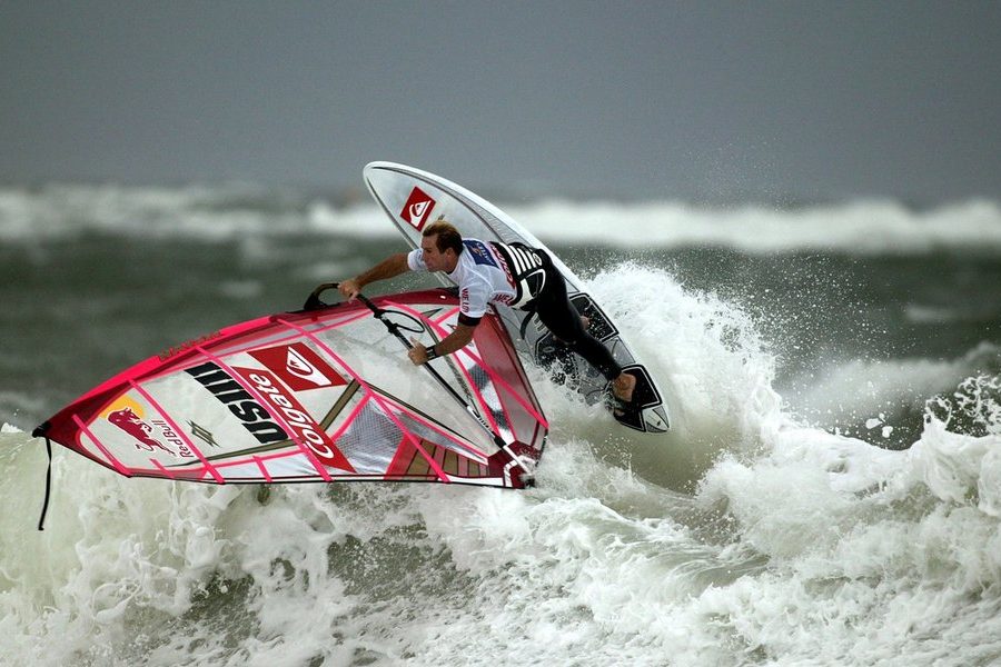 wind-surfing-67627_1280